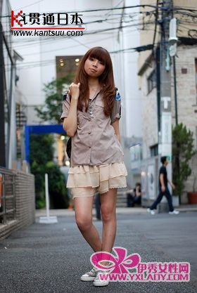 日本街头型人演绎初秋短打