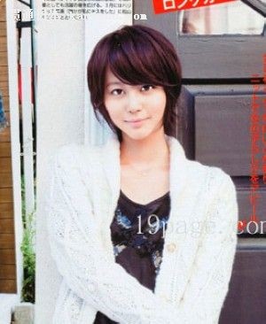 日本杂志清新美少女变发型(组图)