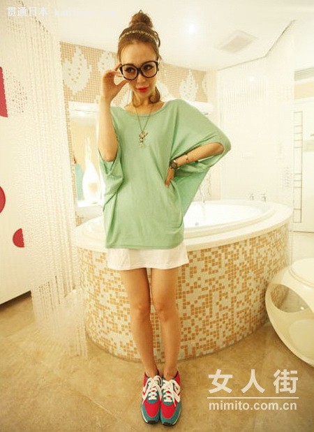 昕薇麻豆 甜妞秀秀清新活力美搭