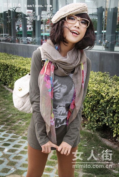 90后美妞演绎 2010最新日系风