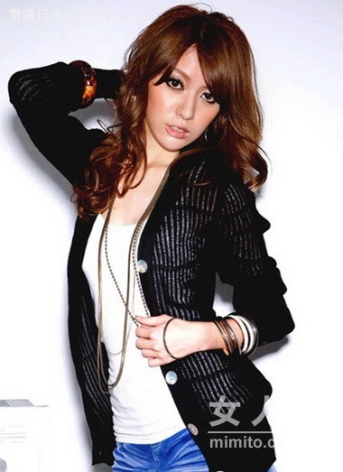 春季VIVI俏皮风 混血麻豆演绎