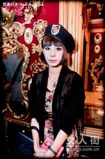 东京夜店辣妹穿搭