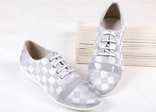 型男潮鞋推荐 爆款格纹休闲鞋