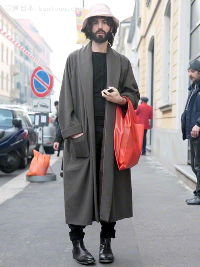 米兰男装周开锣 无彩不成型男