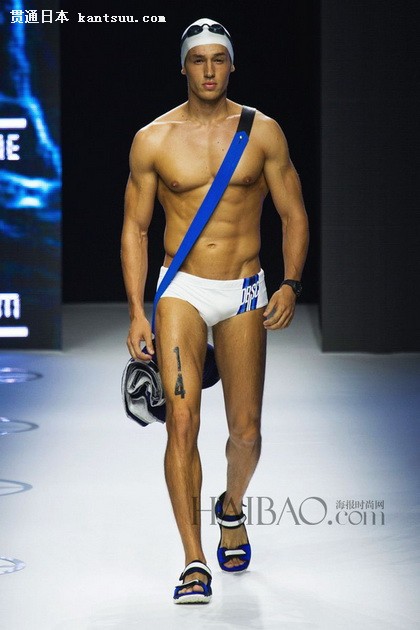 Dirk Bikkembergs2015װ