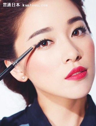 内双眼睛彩妆技巧 立变迷魅惑大眼