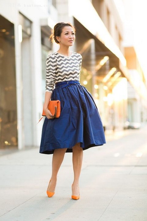 性感不只黑色和裸色 尝试其它色高跟鞋