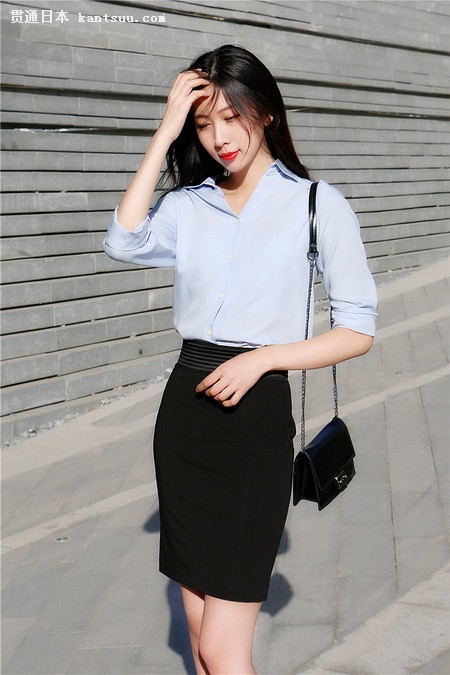 秋季服饰搭配示范:秒变职场知性女生
