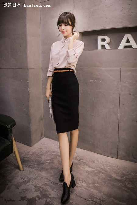 秋季服饰搭配示范:秒变职场知性女生