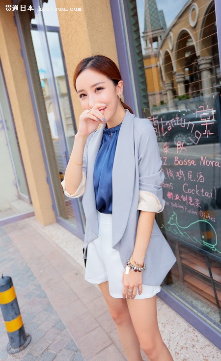 十月流行风尚:简洁百搭小西装
