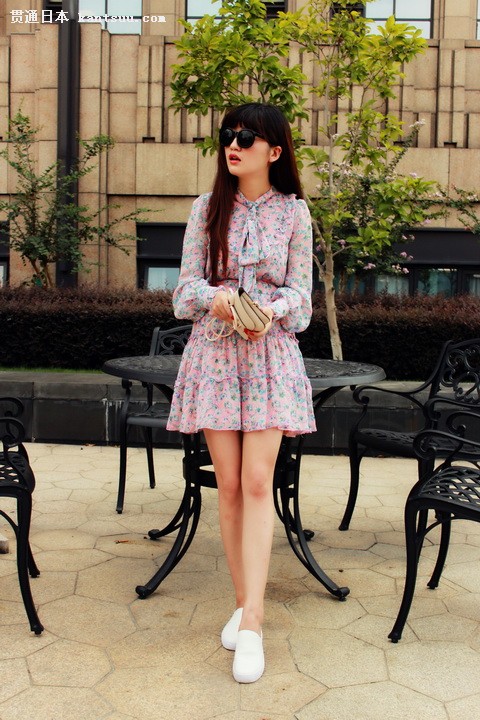 9月流行第一波 初秋美裙穿搭来袭击