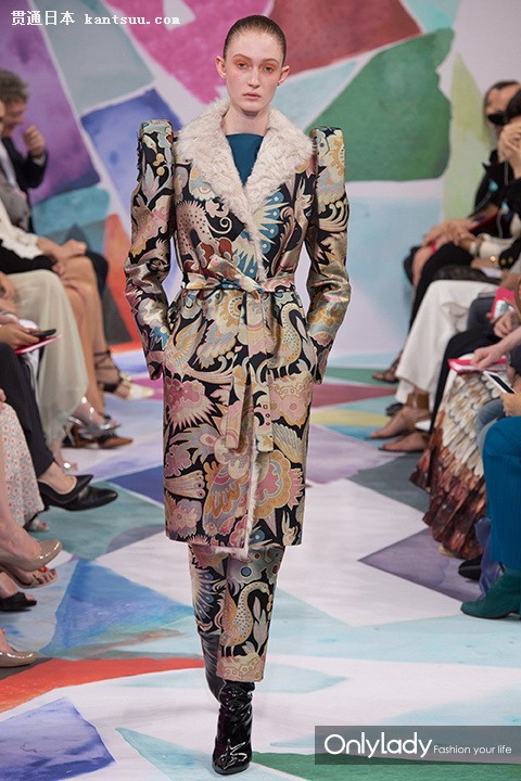 Schiaparelli 2016秋冬高定秀 让大女人变有趣