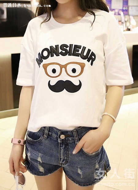潮妞夏日必备!30款最新流行T恤