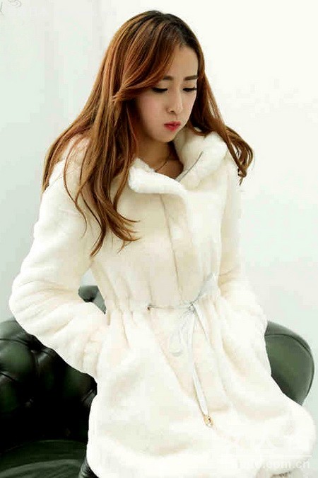 春节皮草搭配 轻松塑造奢华气场