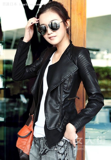 潮女配小皮衣 酷辣横行过秋冬