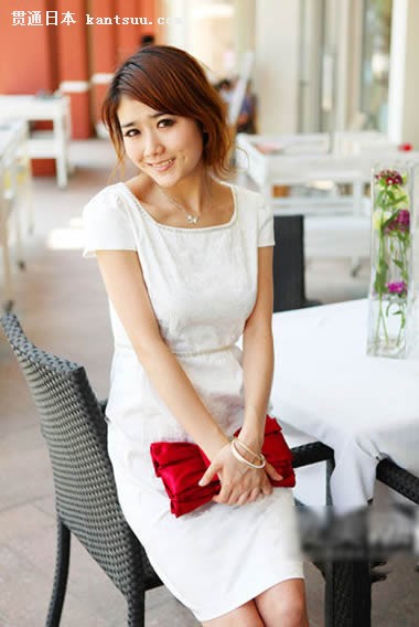 荷叶裙优雅知性 OL职场魅力变身